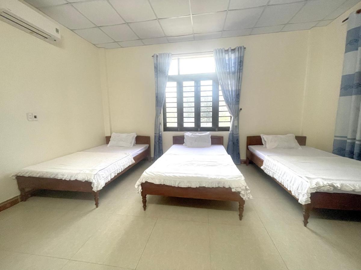 Lam Dao House Bed & Breakfast Донг Хой Екстериор снимка
