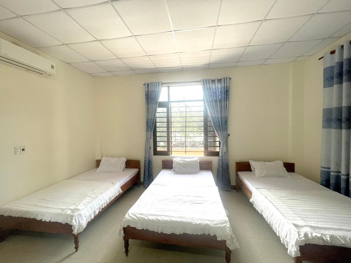 Lam Dao House Bed & Breakfast Донг Хой Екстериор снимка