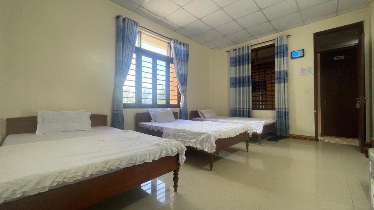 Lam Dao House Bed & Breakfast Донг Хой Екстериор снимка