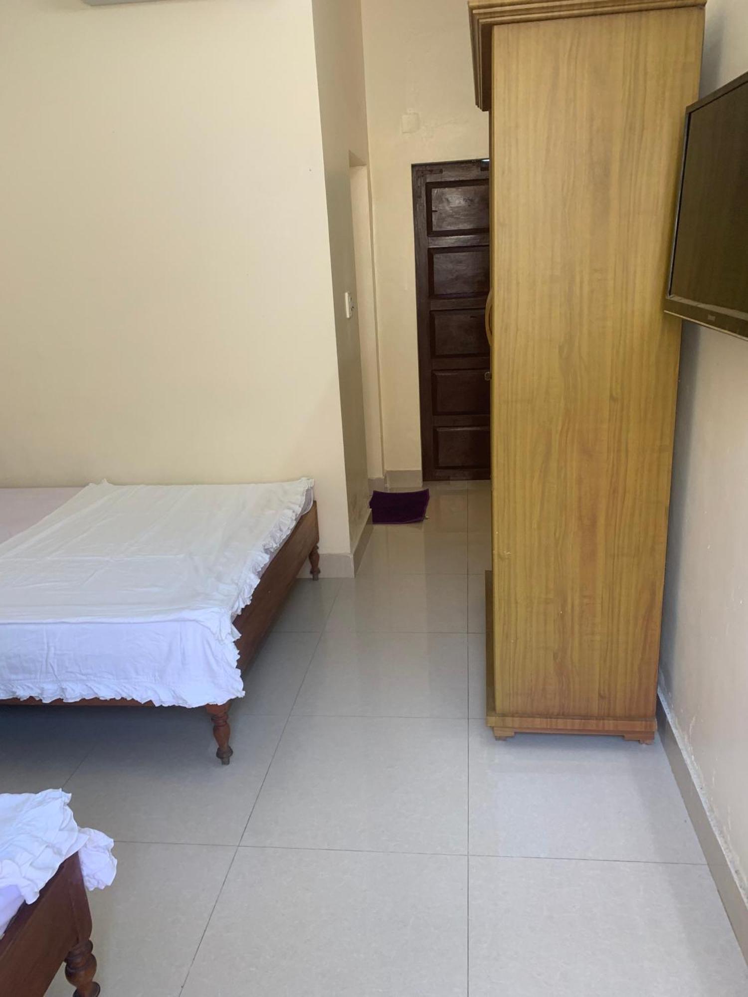 Lam Dao House Bed & Breakfast Донг Хой Екстериор снимка